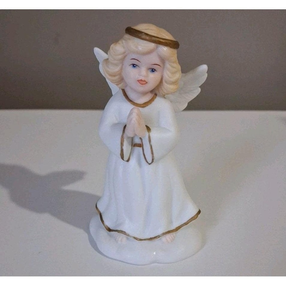 Bronson Collectibles Golden Blessing ANGEL in Prayer Porcelain Bisque 1996 Vtg